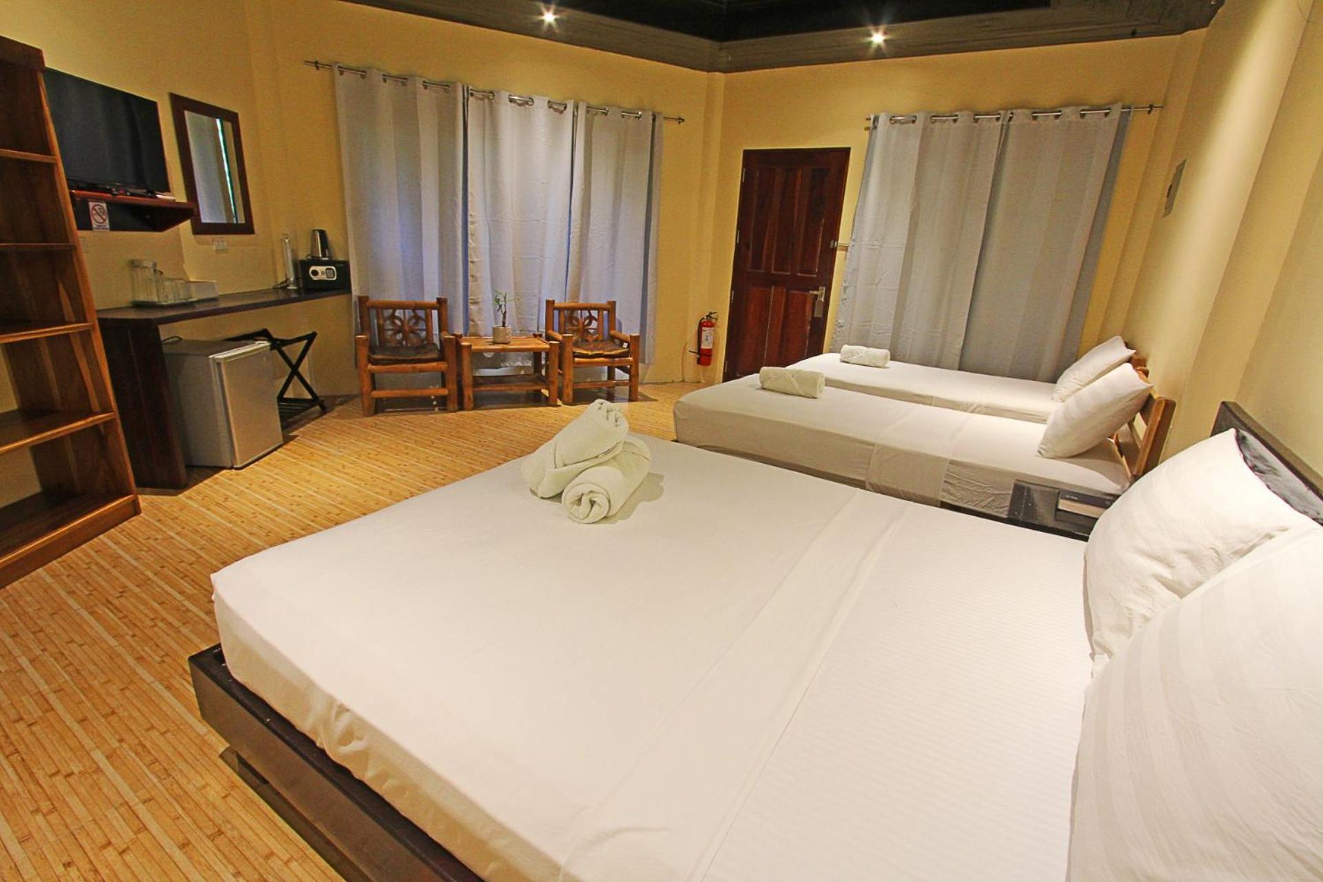 Jonas And Twins Resort General Luna  Exterior photo